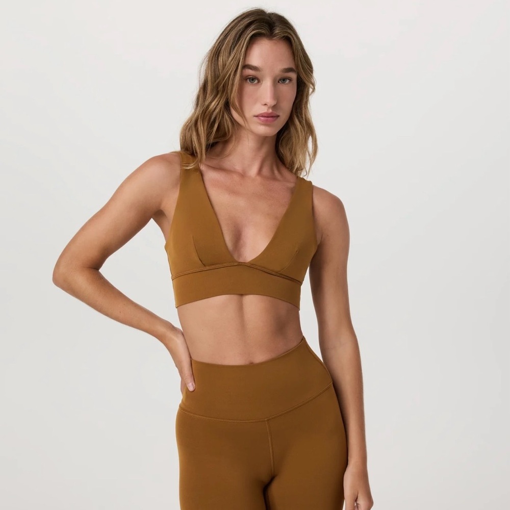 Vuori Deep V Stretch Bralette